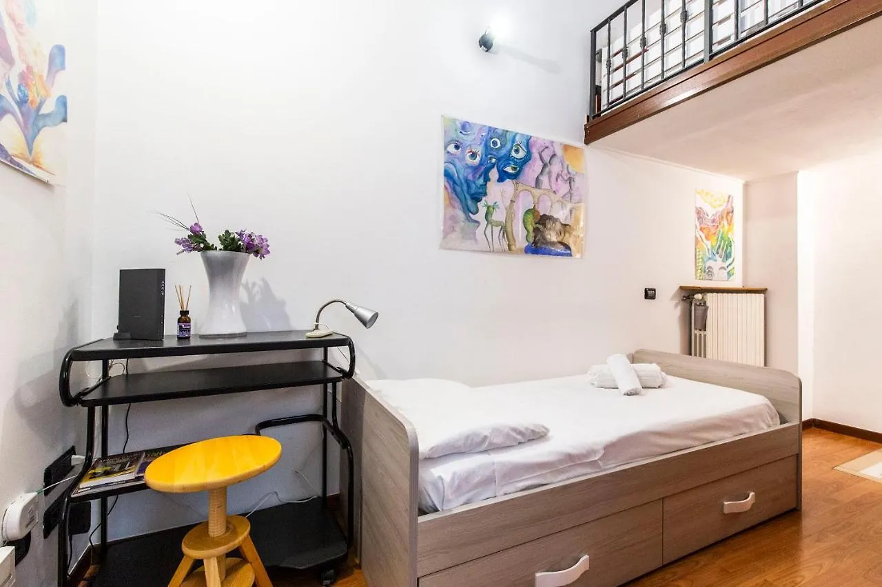 Extensive Terrace Navigli Toy Artistic Apartment Milano Italia